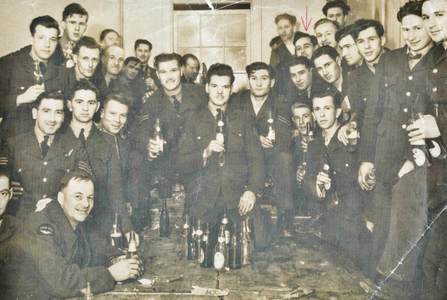 425 Squadron VE Day party at RCAF Tholhtorpe sm(1)
